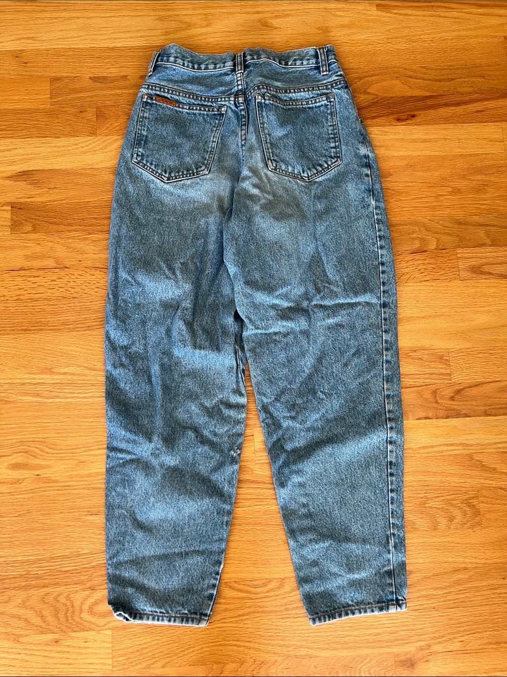 Vintage Jordache women’s size 8 High-Rise Relaxed Fit Women's Jeans - Blue